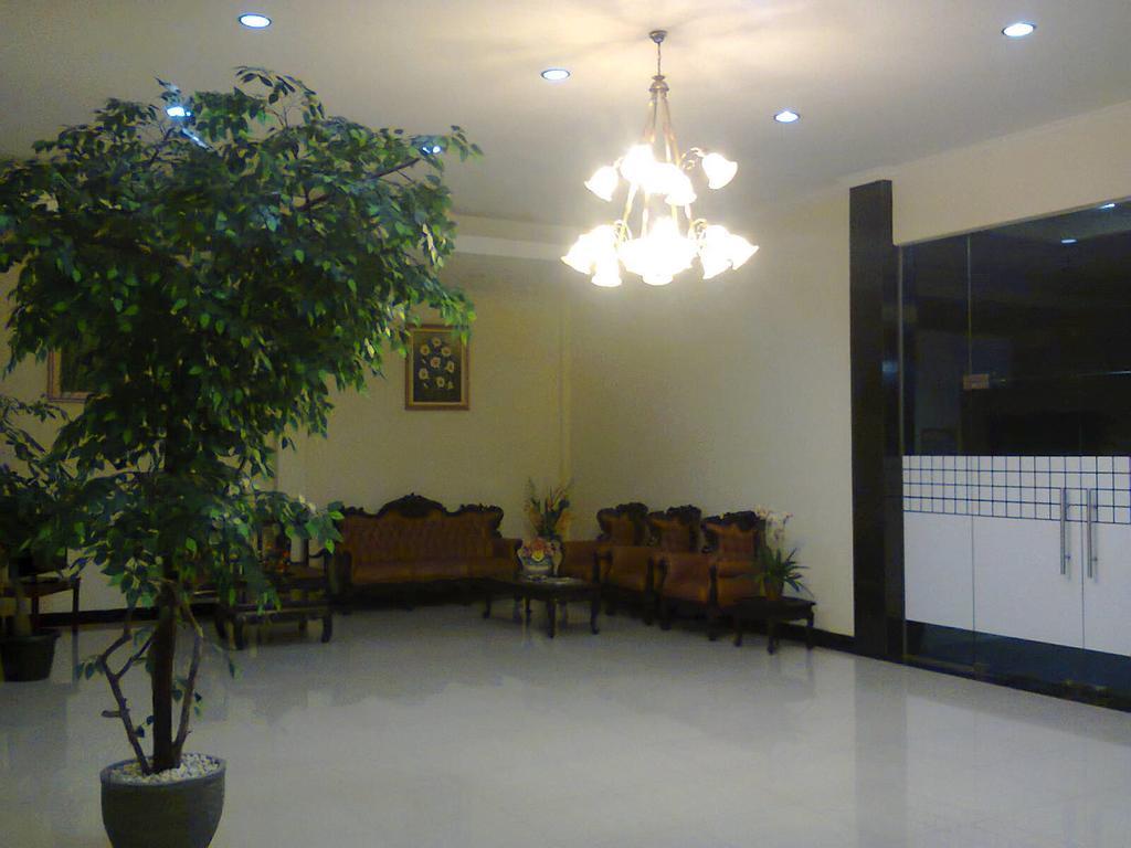 Kailani Inn Медан Екстериор снимка